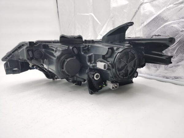Thumbnail: MITSUBISHI OUTLANDER 2016-2020 HALOGEN R.H.S HEADLIGHT ASSEMBLY