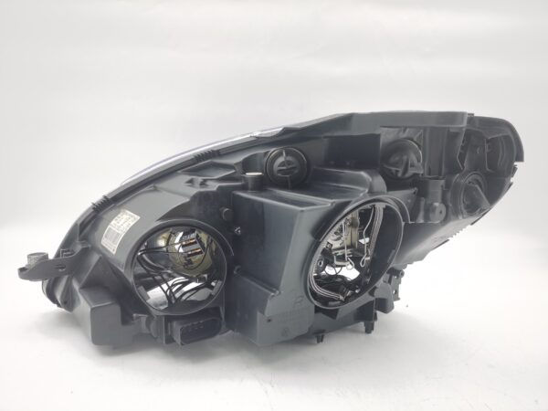 Thumbnail: MERCEDES-BENZ C-CLASS W204 2007-2011 XENON R.H.S HEADLIGHT ASSEMBLY