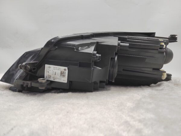 Thumbnail: VOLKSWAGEN GOLF 2017-2019 HALOGEN R.H.S HEADLIGHT ASSEMBLY