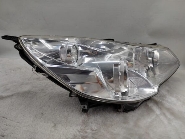 Thumbnail: SUBARU LIBERTY OUTBACK 2010-2012 HALOGEN R.H.S HEADLIGHT ASSEMBLY