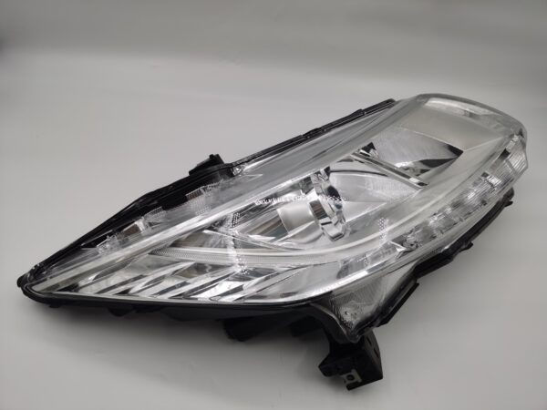 Thumbnail: HONDA ODYSSEY DBA-RC1 2015-2017 HALOGEN R.H.S HEADLIGHT ASSEMBLY