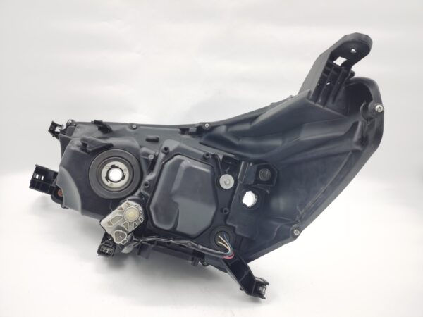 Thumbnail: TOYOTA HILUX REVO 2015-2019 LED R.H.S HEADLIGHT ASSEMBLY