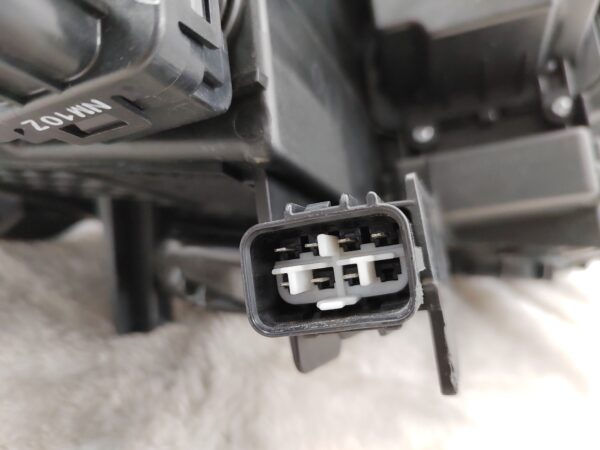 Thumbnail: MITSUBISHI TRITON L200 2019-2023 HALOGEN L.H.S HEADLIGHT ASSEMBLY