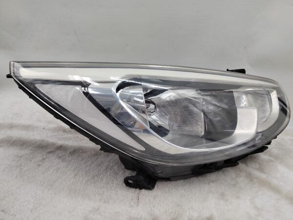 Thumbnail: HYUNDAI ACCENT RB 2015-2017 HALOGEN R.H.S HEADLIGHT ASSEMBLY