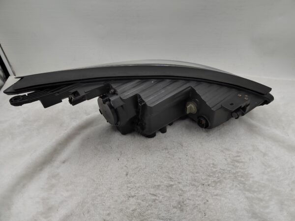 Thumbnail: HYUNDAI IX35 SE 2013-2015 LENS HALOGEN L.H.S HEADLIGHT ASSEMBLY