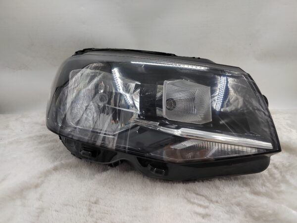 Thumbnail: VOLKSWAGEN TRANSPORTER T6 2015-2019 HALOGEN R.H.S HEADLIGHT ASSEMBLY