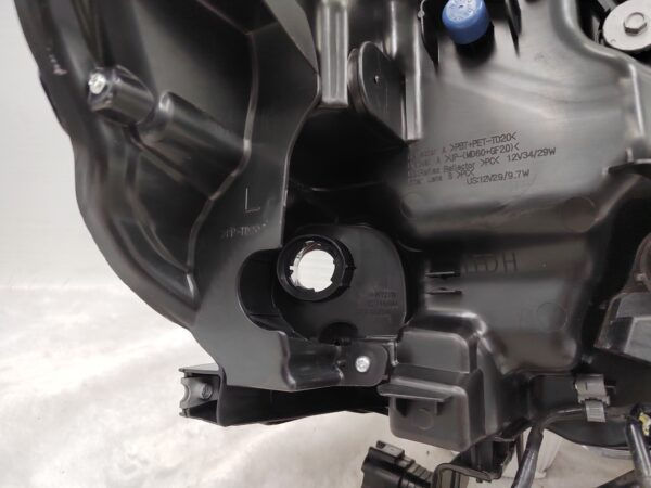 Thumbnail: TOYOTA LANDCRUISER 200 SERIES VDJ200R 2016-2021 LED L.H.S HEADLIGHT ASSEMBLY