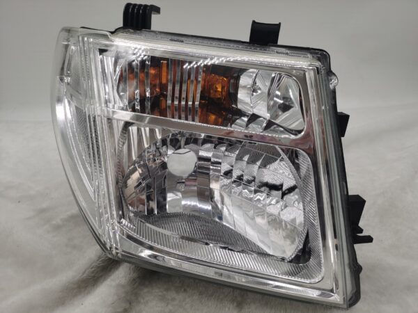 Thumbnail: NISSAN NAVARA 2005-2009 HALOGEN R.H.S HEADLIGHT ASSEMBLY