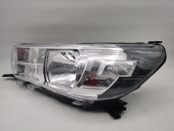 Thumbnail: TOYOTA HILUX REVO 2015-2019 HALOGEN L.H.S HEADLIGHT ASSEMBLY