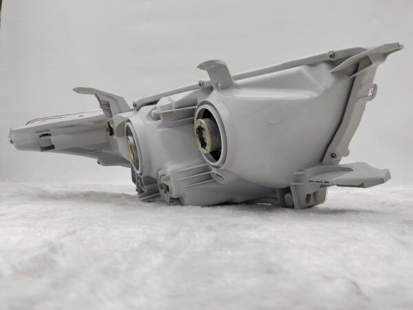Thumbnail: TOYOTA KLUGER 2011-2013 HALOGEN L.H.S HEADLIGHT ASSEMBLY