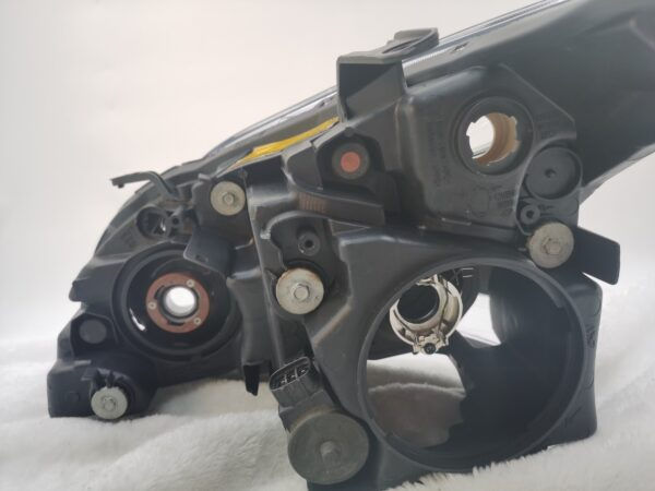 Thumbnail: LEXUS RX 330 (TOYOTA HARRIER) ACU30W HALOGEN 2003-2008 R.H.S HEADLIGHT ASSEMBLY