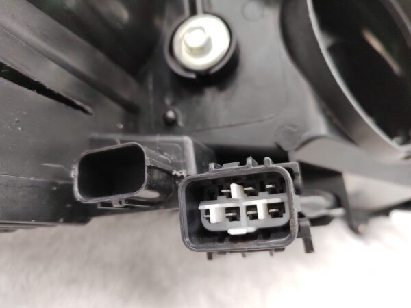Thumbnail: MITSUBISHI TRITON L200 2019-2023 HALOGEN L.H.S HEADLIGHT ASSEMBLY