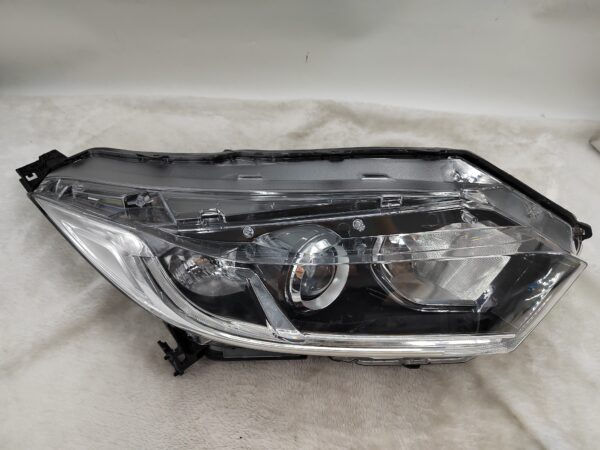 Thumbnail: HONDA HR-V 2019-2021 HALOGEN R.H.S HEADLIGHT ASSEMBLY