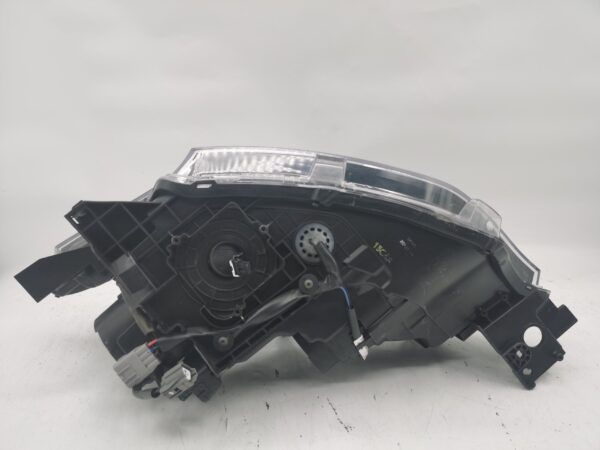 Thumbnail: MITSUBISHI OUTLANDER 2013-2015 XENON R.H.S HEADLIGHT ASSEMBLY