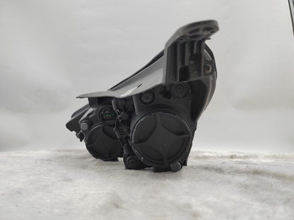 Thumbnail: HYUNDAI I30 GO 2017-2019 HALOGEN R.H.S HEADLIGHT ASSEMBLY