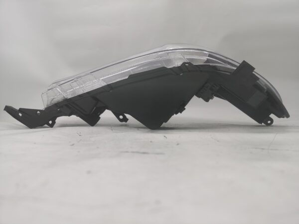 Thumbnail: TOYOTA HILUX REVO 2015-2019 HALOGEN L.H.S HEADLIGHT ASSEMBLY