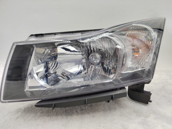 Thumbnail: HOLDEN CRUZE 2008-2015 HALOGEN L.H.S HEADLIGHT ASSEMBLY