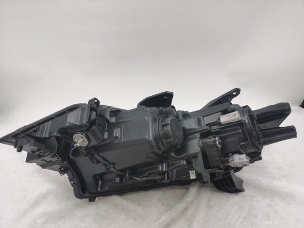 Thumbnail: MITSUBISHI OUTLANDER 2016-2020 HALOGEN R.H.S HEADLIGHT ASSEMBLY