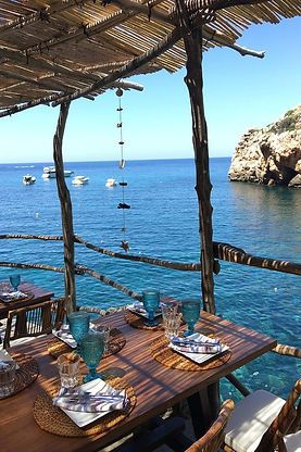 Los 12 restaurantes de Mallorca imprescindibles donde comer muy bien.jpg