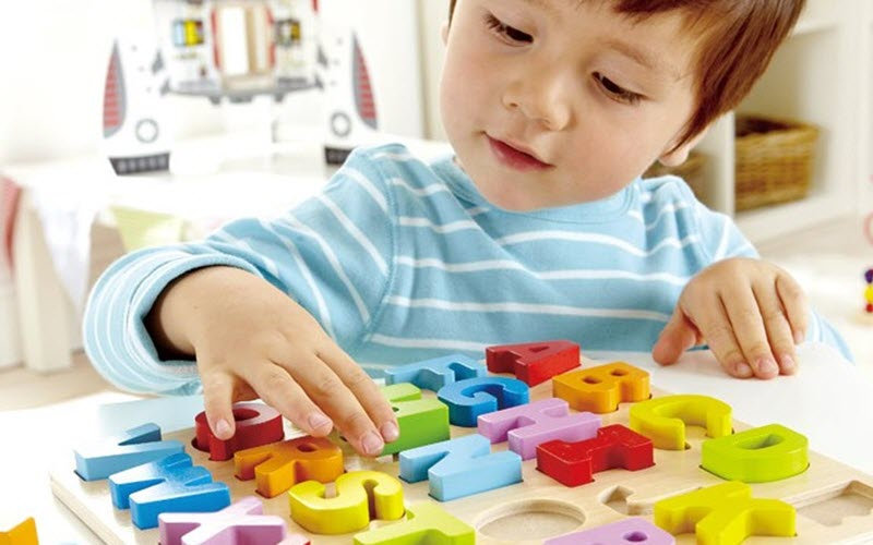 Learn-by-Playing-The-Best-Toys-For-Autis