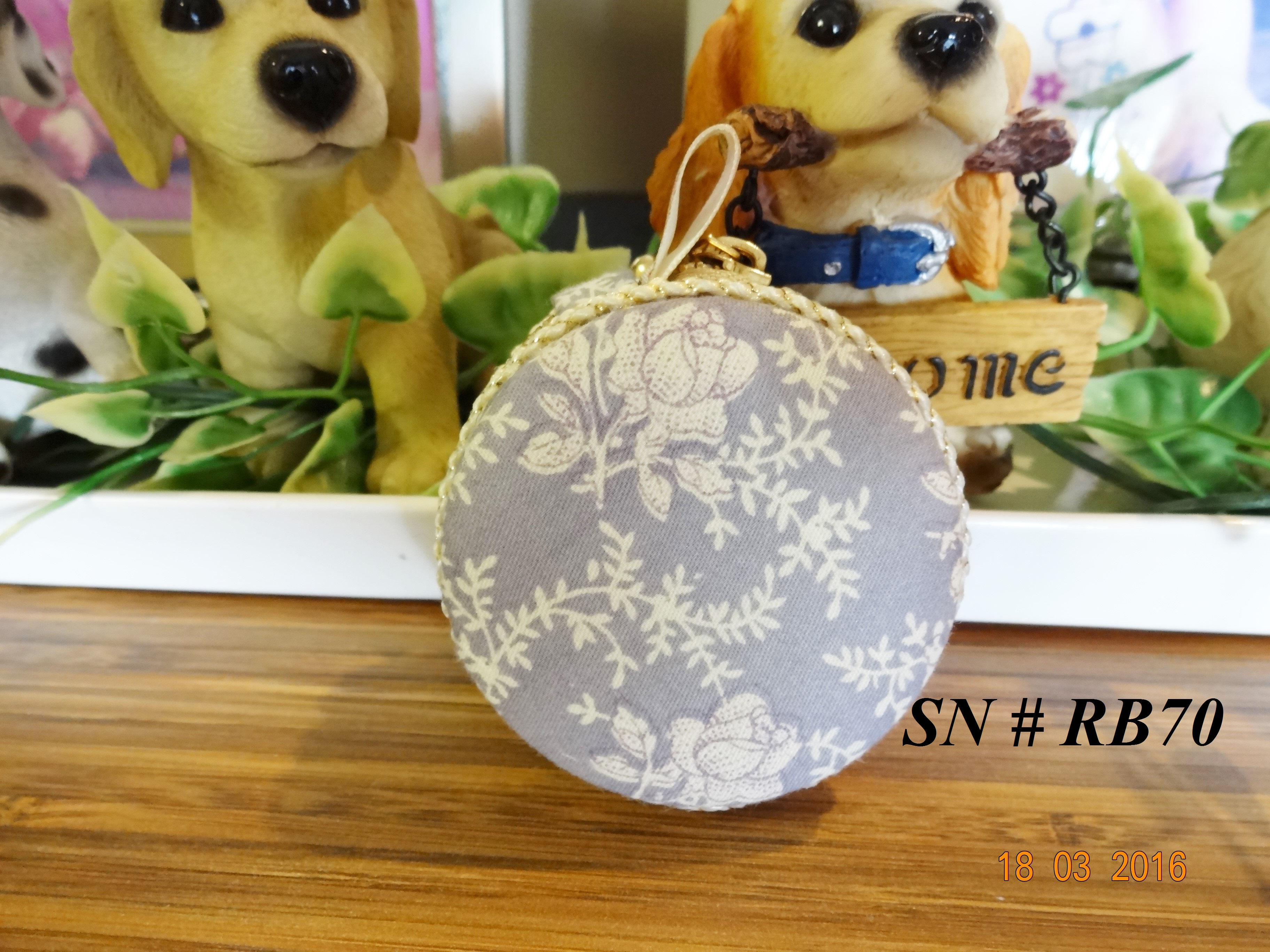 Gift, case for coins, jewelry and ear piece etc