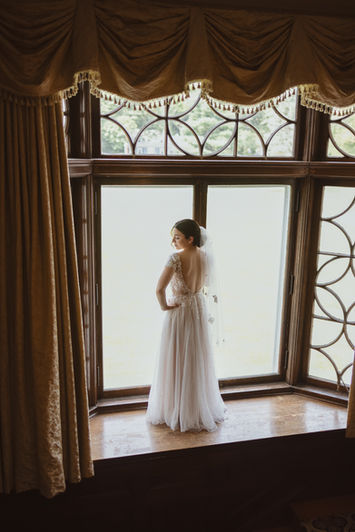 wedding making of and getting ready photos at Endicott Estate Dedham. 