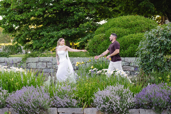 Fairytale style pre wedding photoshoot classic and true color photographer