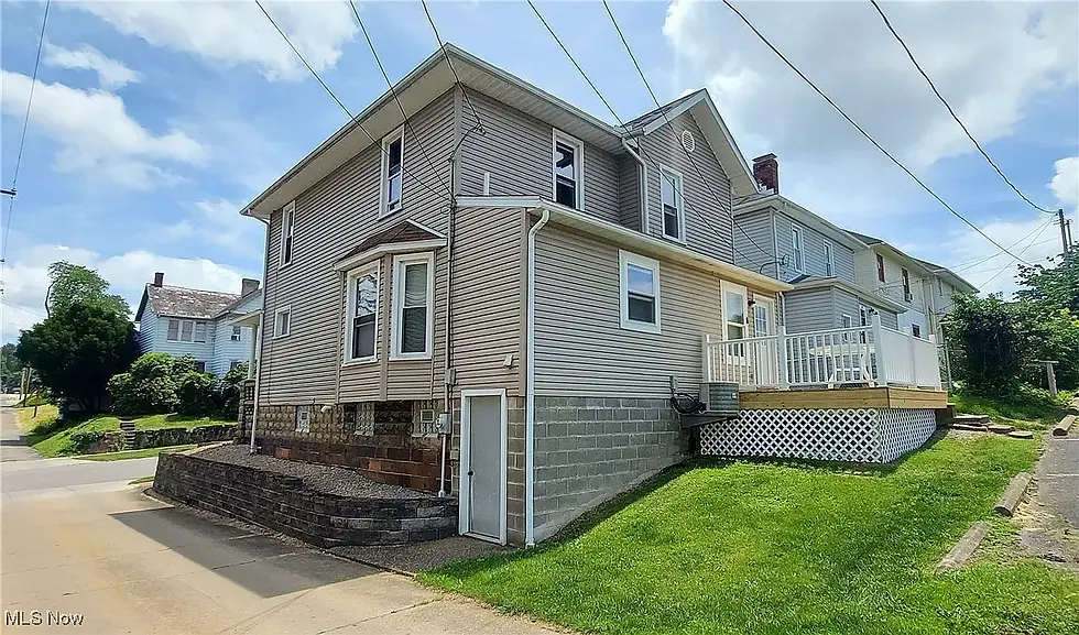 Thumbnail: 215 N 10th St Cambridge