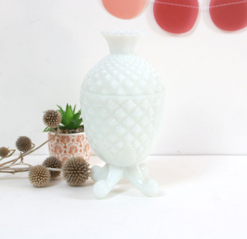 Boîte ananas en opaline blanche