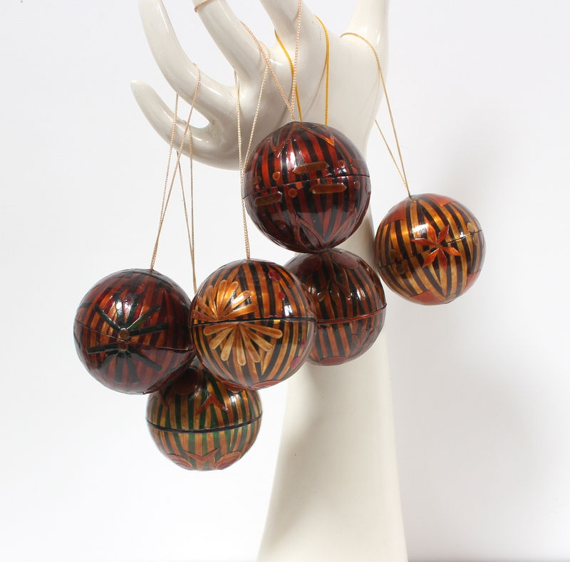 Miniature : 6 boules en bambou marqueté