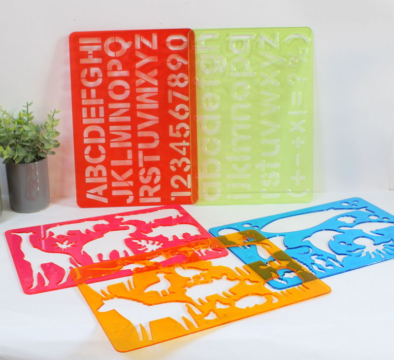 Miniature : 5 planches de pochoirs