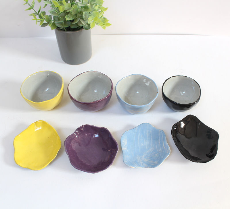 Miniature : Tasses et coupelles modernistes