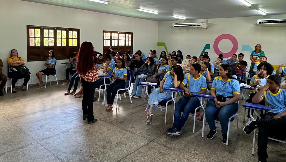 Sarau Terra Caída promove literatura e arte em escolas públicas de Macapá