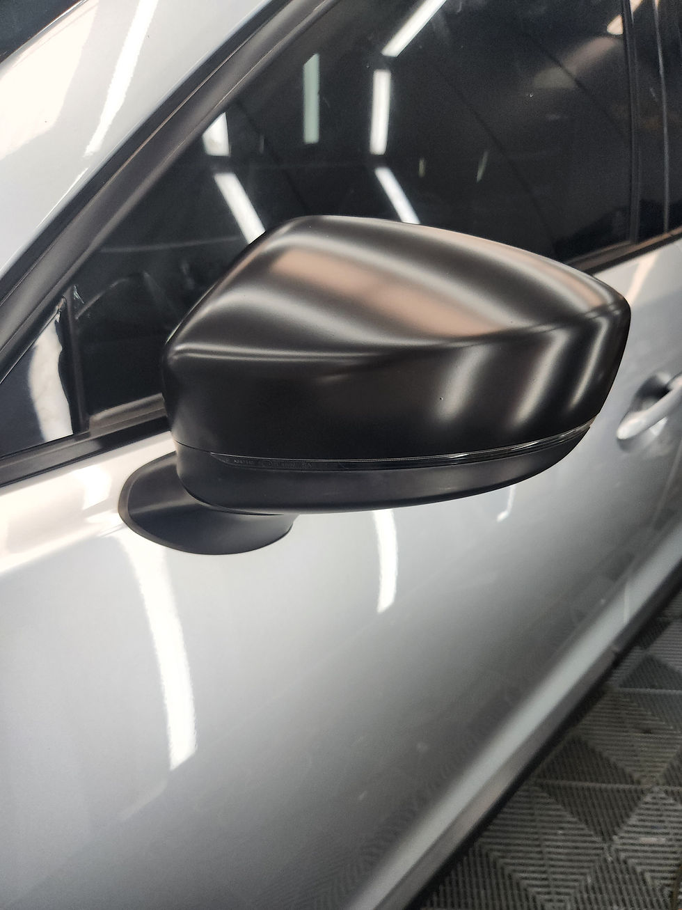 Mazda CX9 Black out 1446