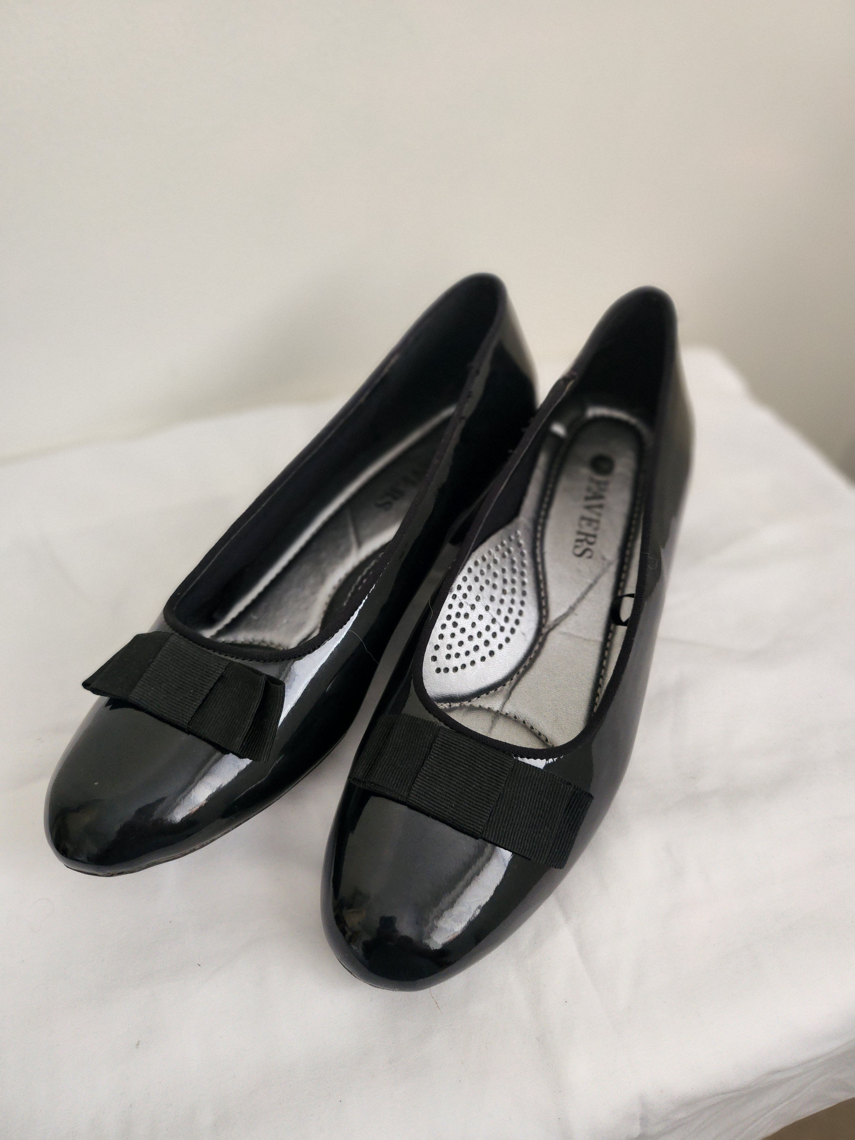 Black Court shoes