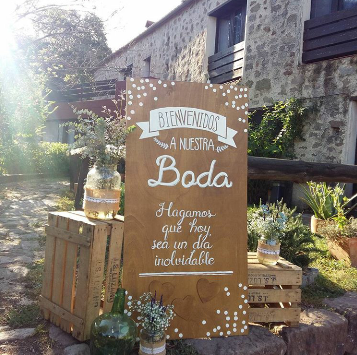 raúl-noemí-boda-la garrotxa-cartell-benvinguda