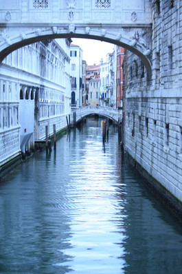 Early morning canal