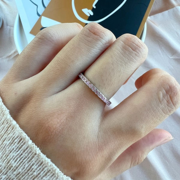 Thumbnail: Pink band 