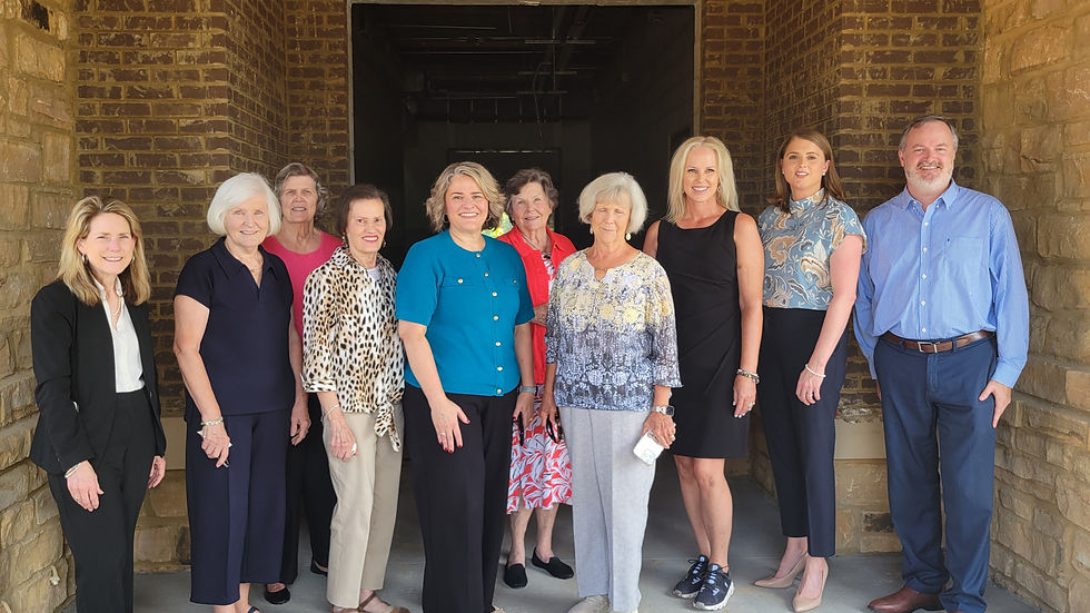 KDS Executive Committee Tours New Elementary School