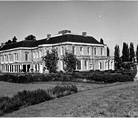 SOUTH HILL PARK GROUNDS.jpg