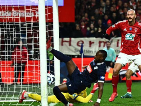 Com virada histórica sobre Brest, Dunkerque chega às semifinais