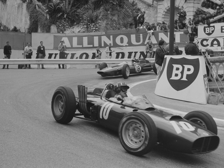 Grimaldi Forum organiza exposição de carros emblemáticos em Mônaco
