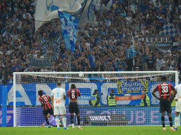 Nice faz gol no fim e empata com Olympique de Marseille
