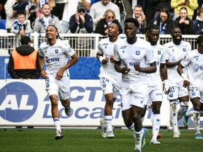 Auxerre domina Angers e sonha em permanecer na Ligue 1 