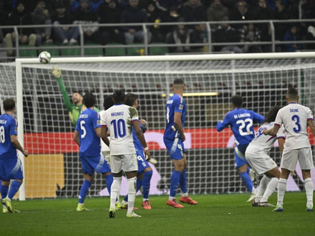 França vence Itália em Milão e termina fase de grupos na liderança