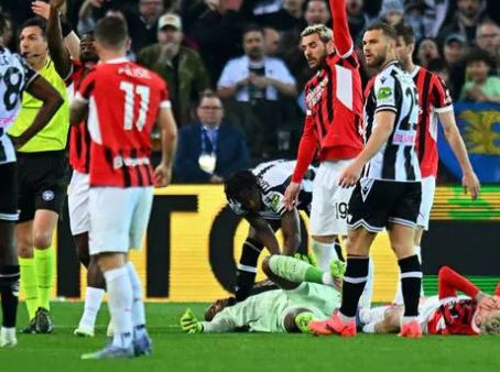 Mike Maignan sofre traumatismo craniano durante jogo em Udine