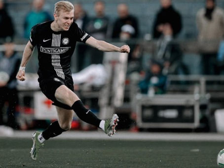 Monaco perto do goleador dinamarquês Mika Biereth