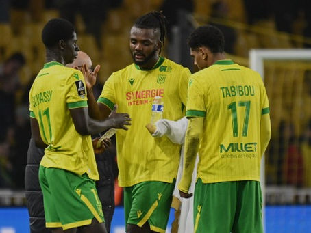 Nantes tropeça em casa diante do Lorient