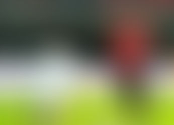 Rennes vence com gol de pênalti de Kalimuendo