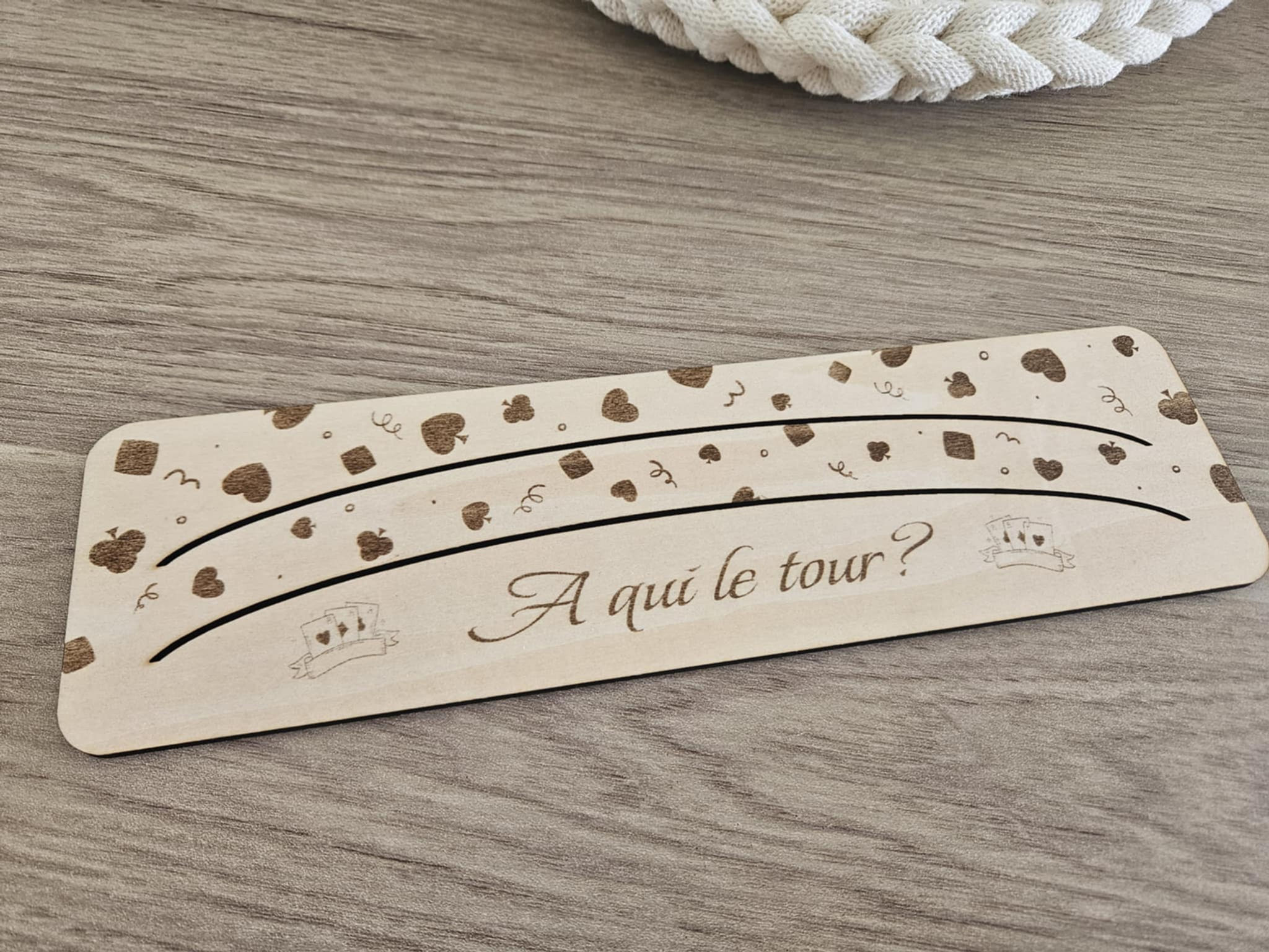Porte-cartes à jouer en bois – Personnalisable